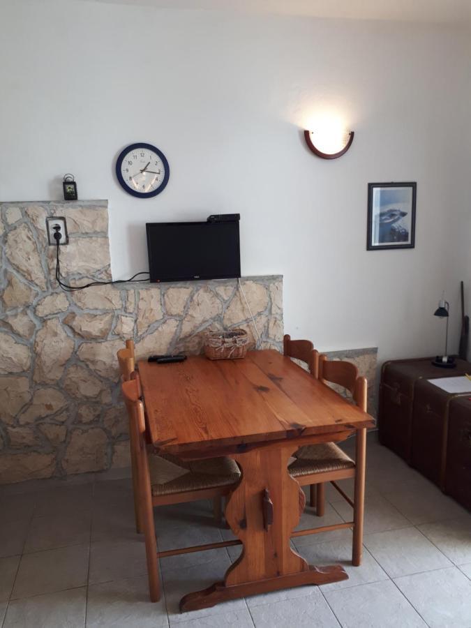 Apartmani Sikic Metajna Exterior photo