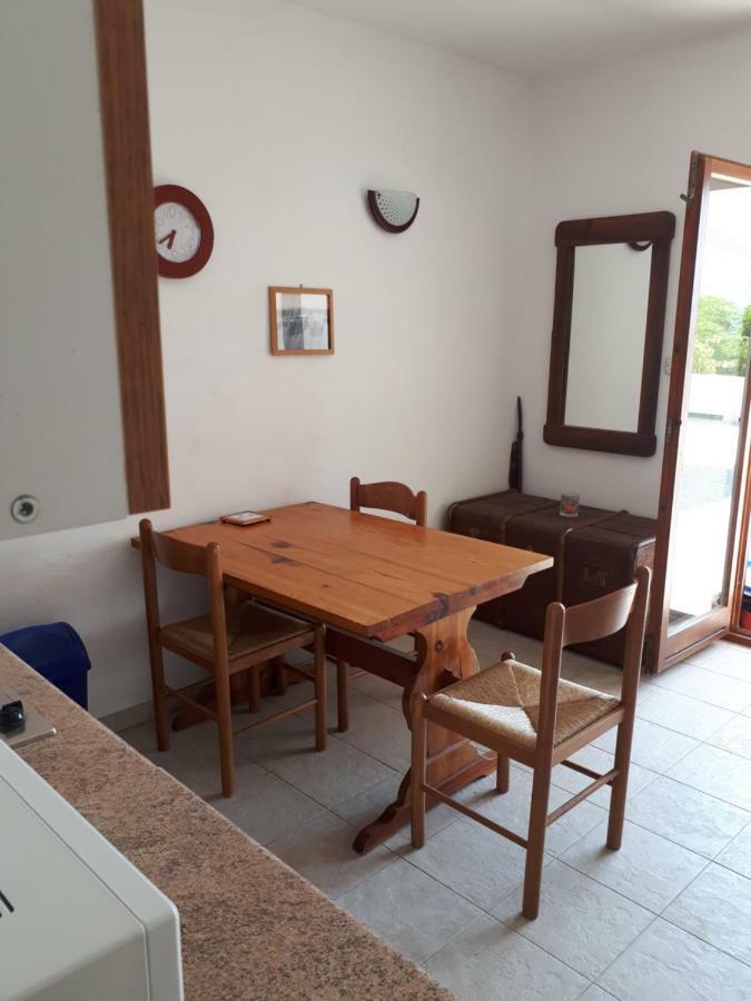 Apartmani Sikic Metajna Exterior photo
